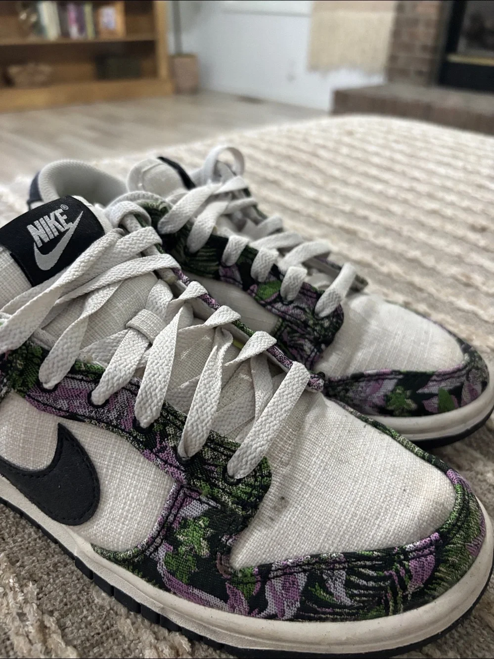 Nike Dunk Low Top Nature Floral Tapestry Sneakers FN7105 030 Women’s Size 8.5